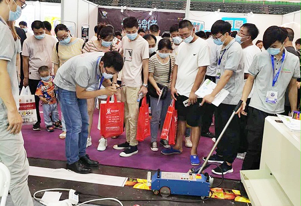 ֣������չ��