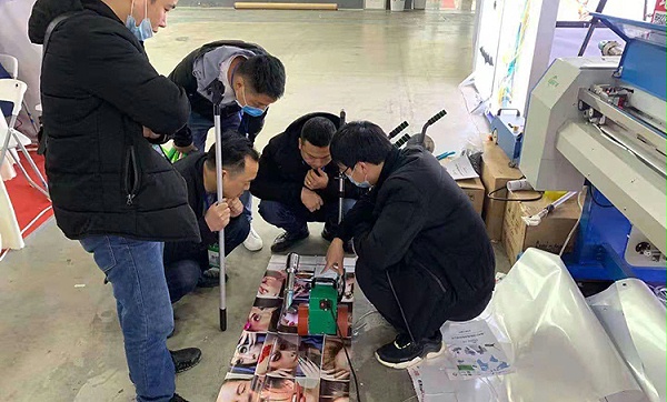 ֣�����ɹ���չ��